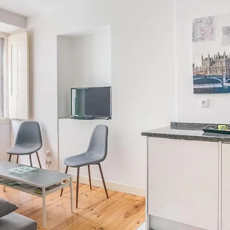 Apartment Cloud 9 Livings